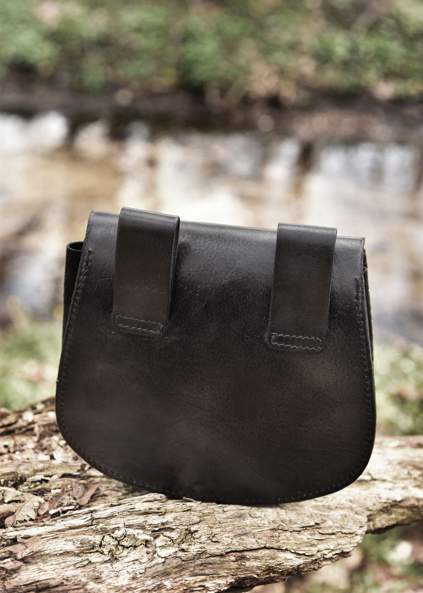 Gürteltasche mit Thorshammer-Prägung aus Leder – Wikinger Tasche Schwarz