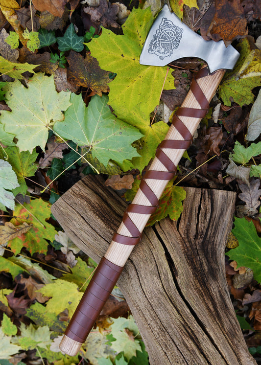 Wikinger Axt Typ E – Petersen Wikinger-Axt mit Gravur & Lederwicklung