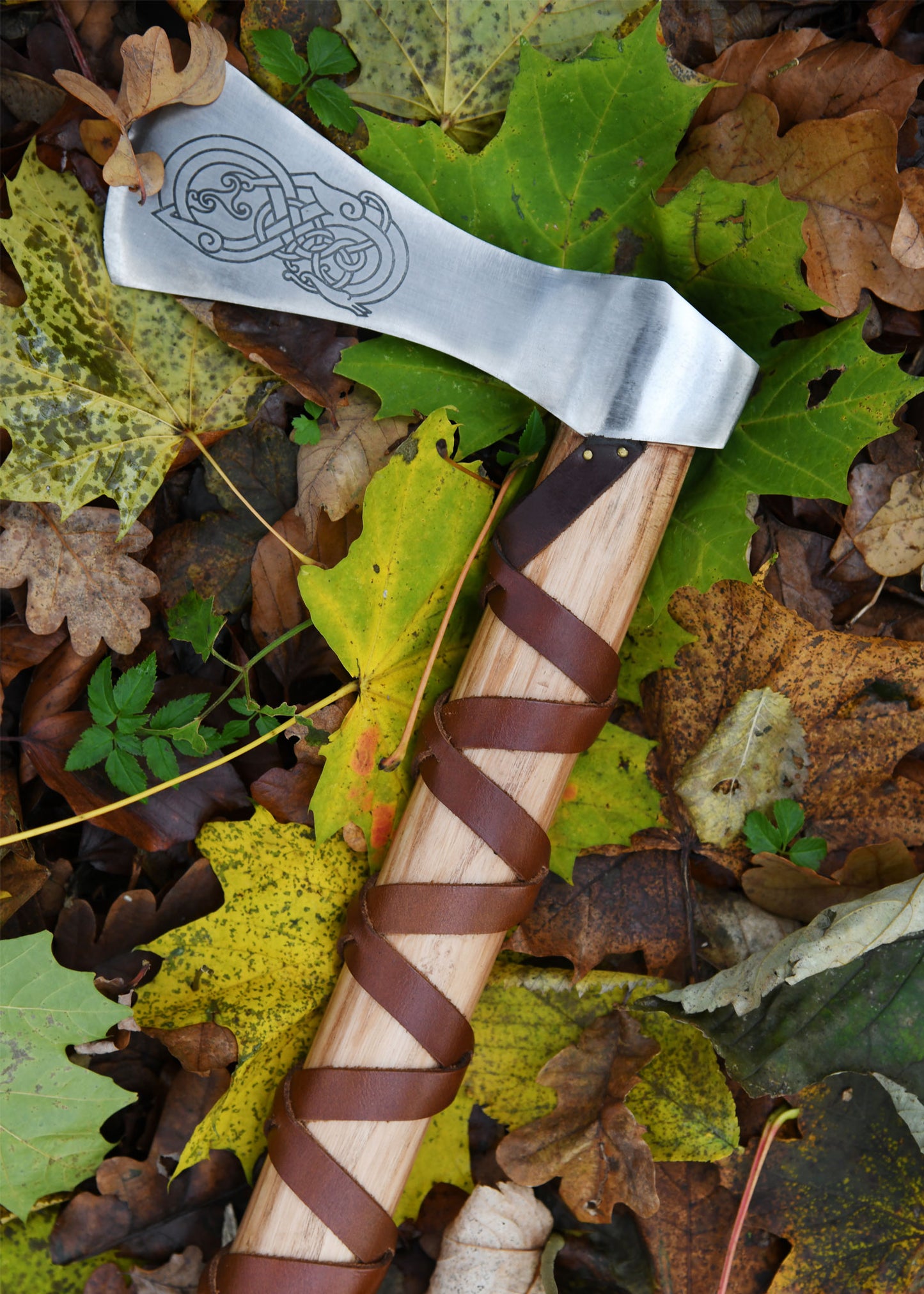 Wikinger Axt Typ A – Petersen Wikinger-Axt mit Gravur & Lederwicklung