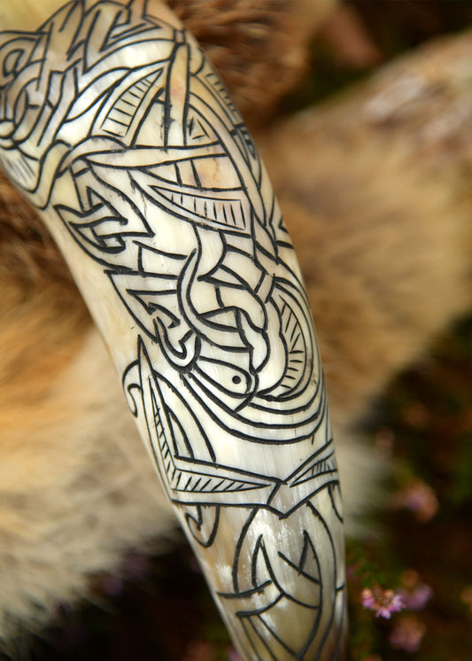 Wikinger Trinkhorn Fenrir – Fenriswolf Gravur – Met Horn aus echtem Horn – Mittelalter Trinkgefäß