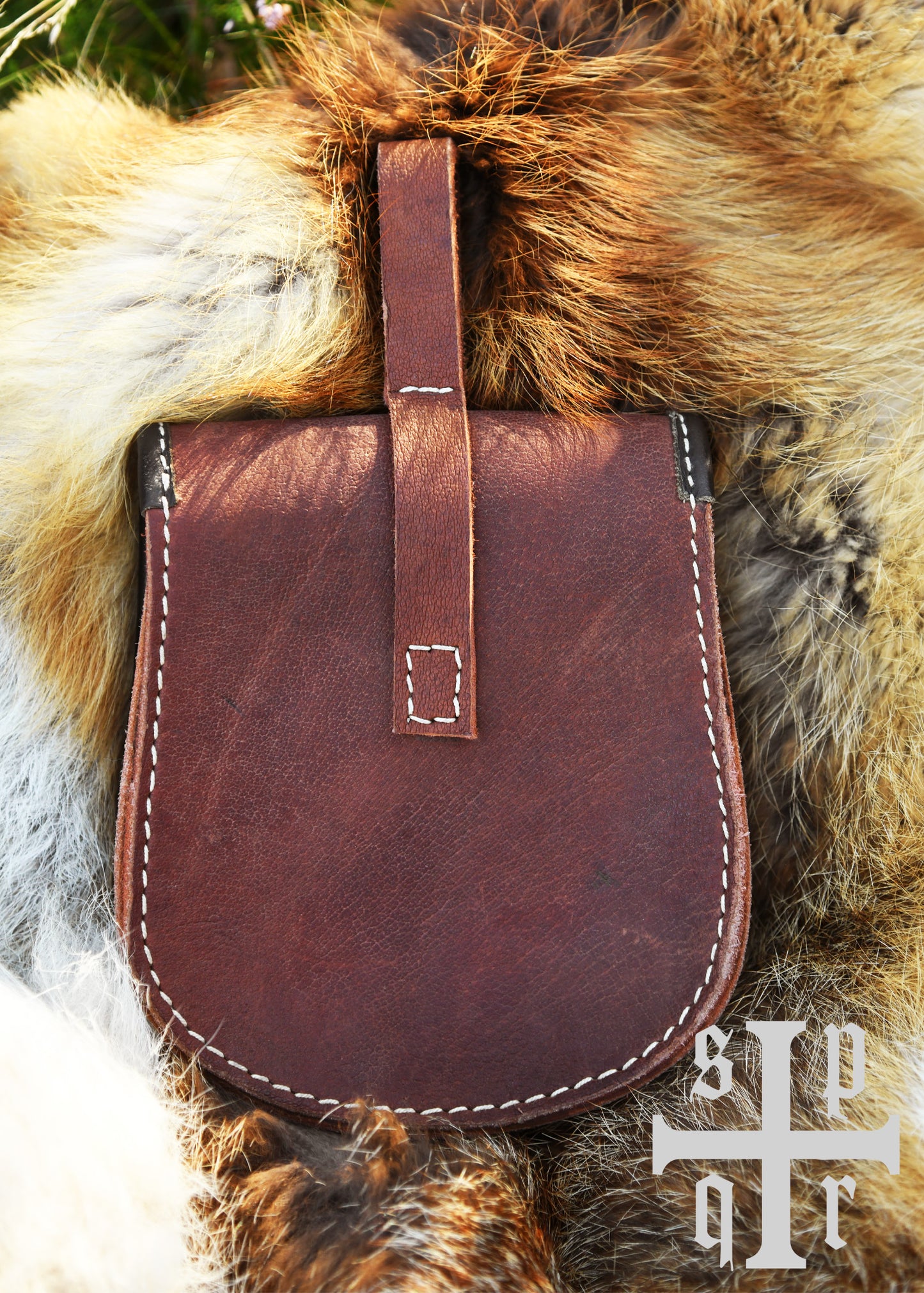 Birka Gürteltasche aus Leder mit Messingbeschlägen – Wikinger Tasche Braun