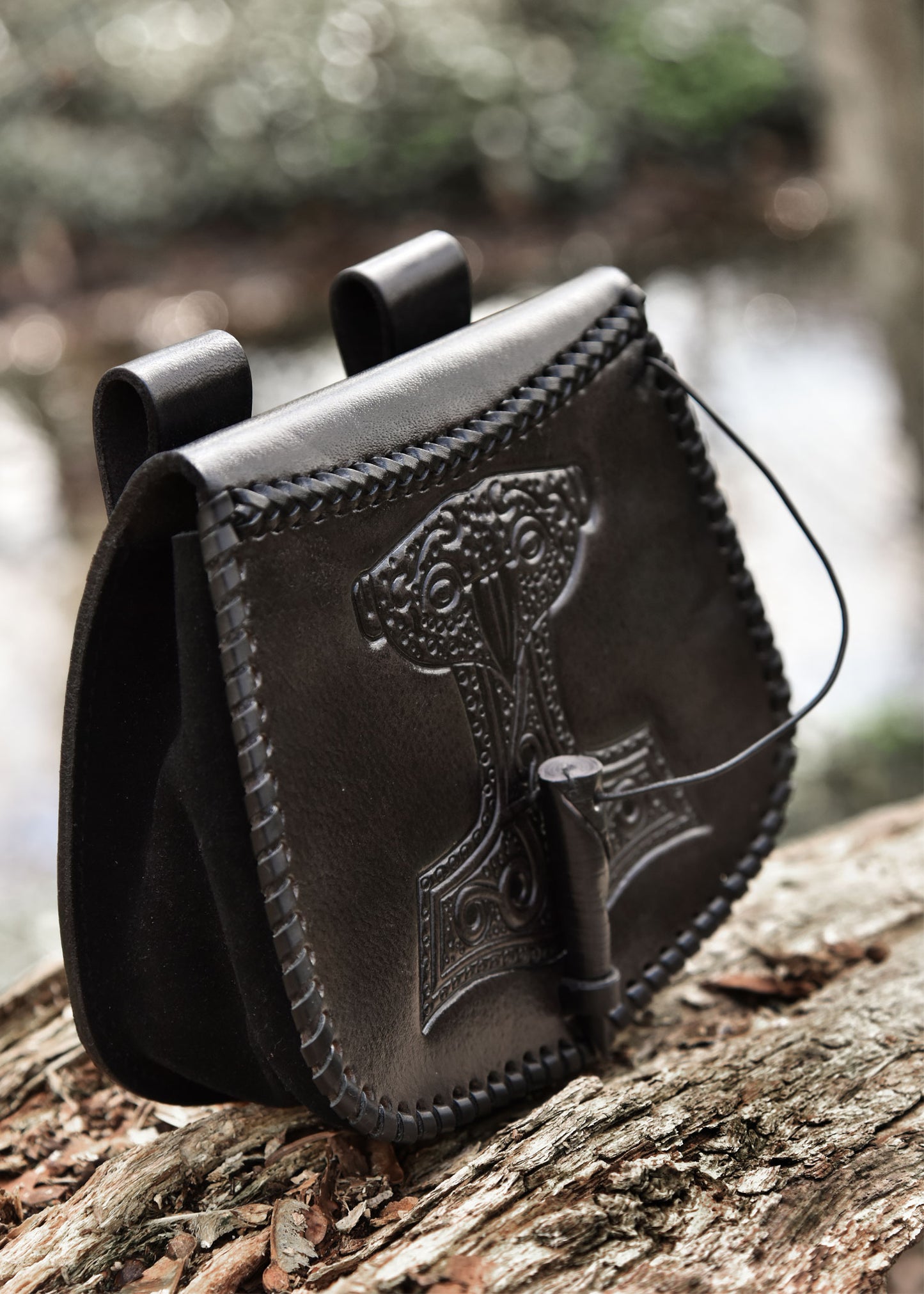 Gürteltasche mit Thorshammer-Prägung aus Leder – Wikinger Tasche Schwarz