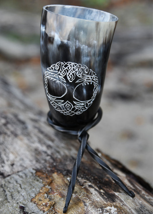 Wikinger Trinkhorn mit Ständer – Yggdrasil Weltenbaum Gravur – echtes Rinderhorn – Mittelalter & Met Horn