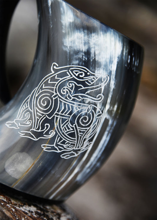 Wikinger Hornkrug Drache – Bierkrug aus echtem Horn – Metkrug mit Drachen Gravur