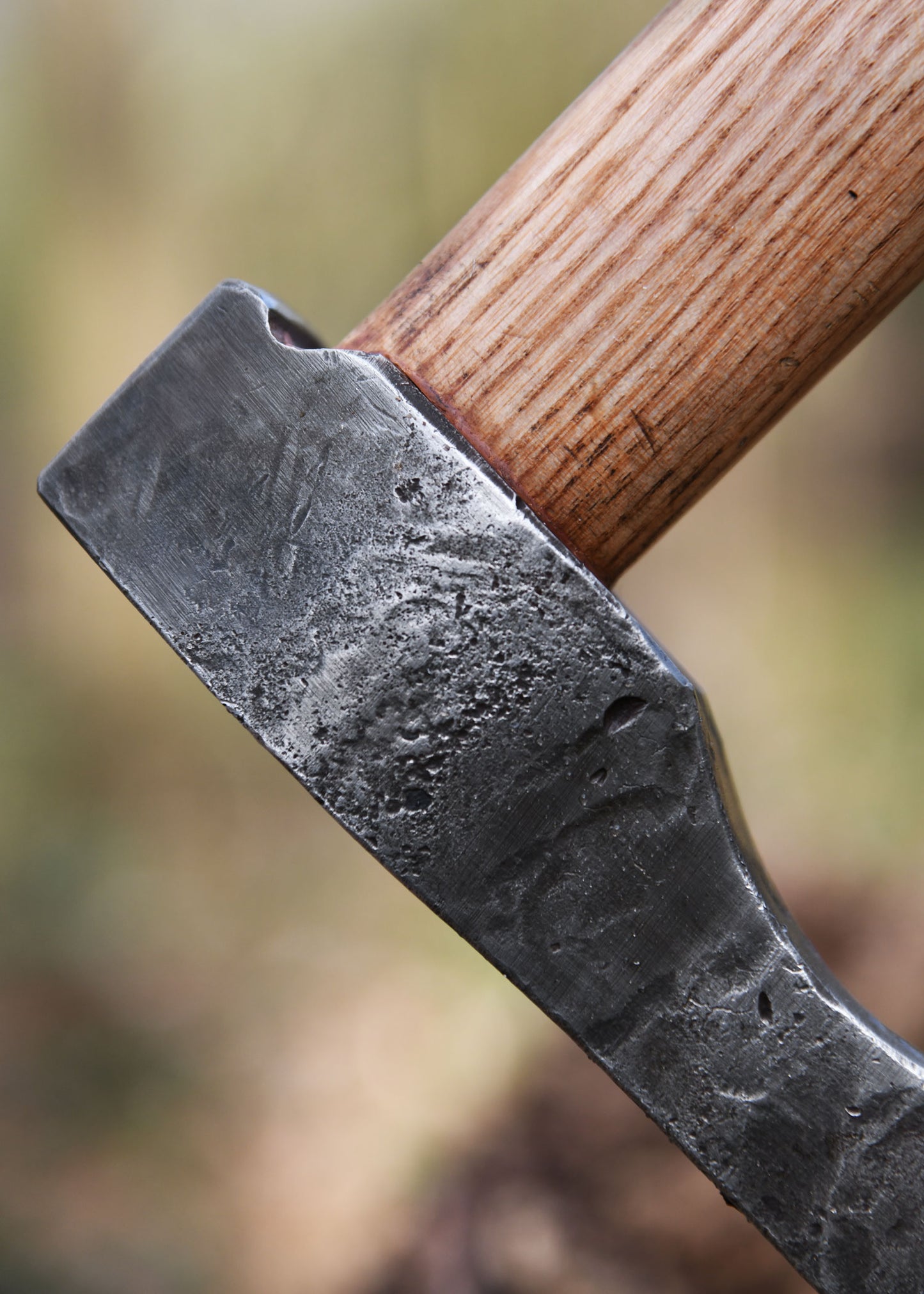 Handgeschmiedete Wikinger-Axt Typ C – ULFBERTH® Replik aus Carbonstahl (60 cm)